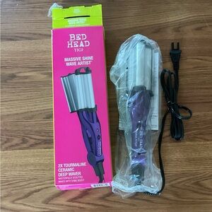 Bed Head TIGI Massive Shine Wave Artist